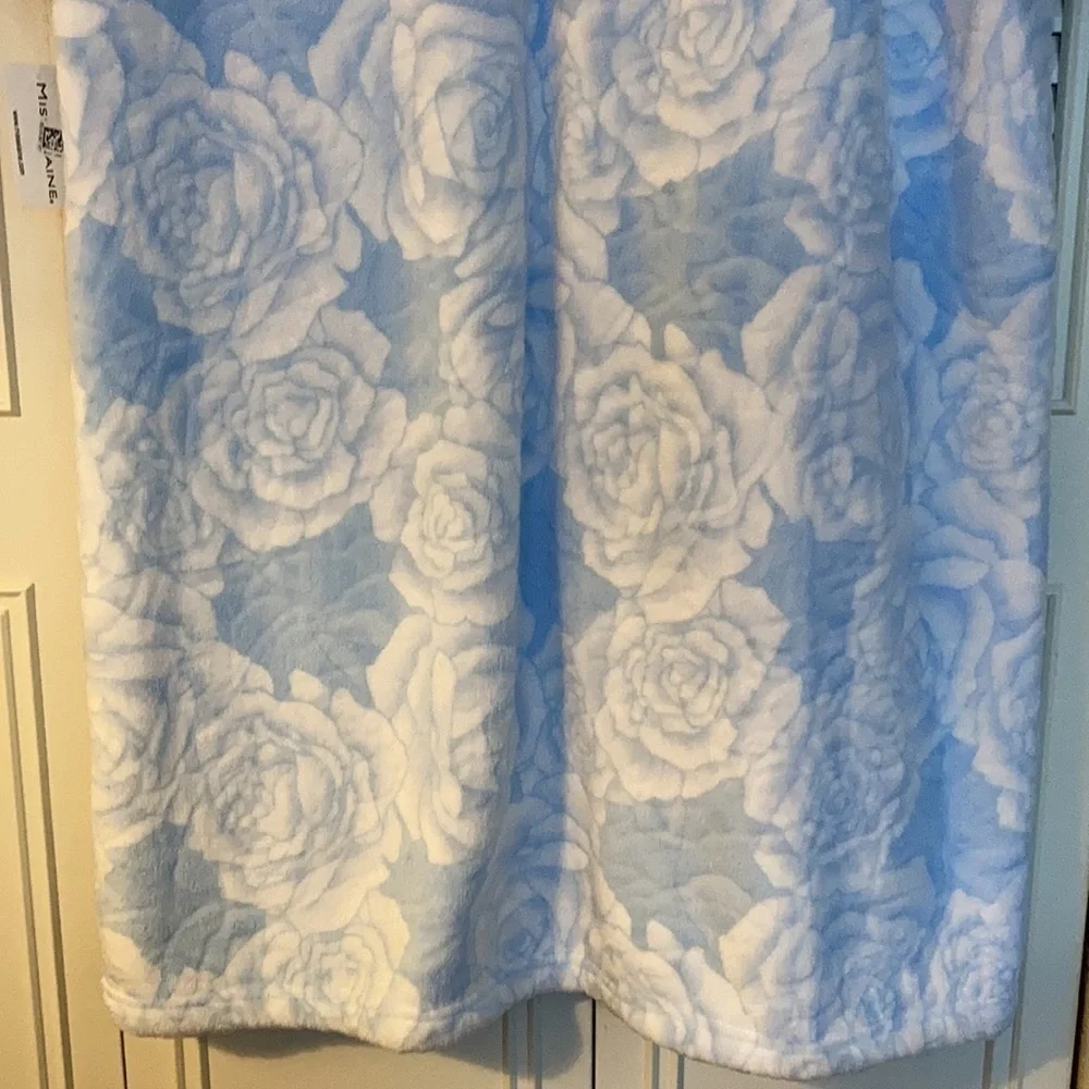 𝅺NWT MiSS ELAINE floral thick robe XL